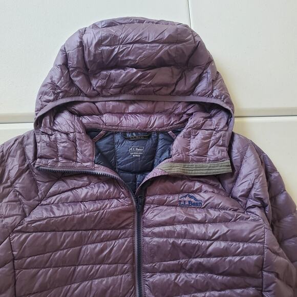 L.L.Bean Jacket Womens Medium Purple Ultralight 850 Down Hooded Puffer DownTek - Picture 2 of 13